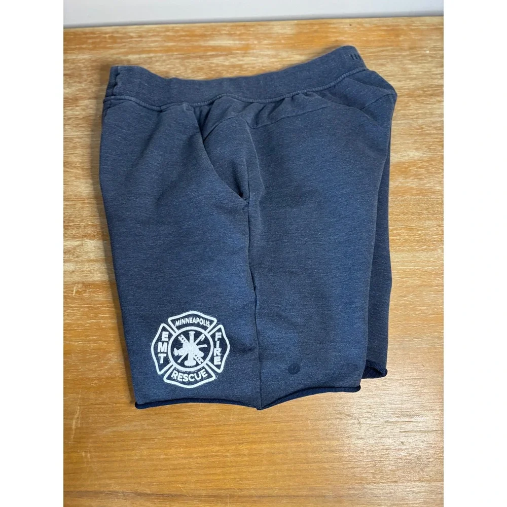Lululemon City Sweat Shorts Mens‎ Navy Blue Minneapolis Fire EMT Rescue Logo